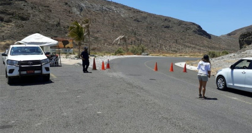 No ceden… Pese al cierre, ciudadanos siguen intentando ingresar a playas de La Paz