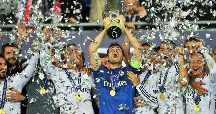 Iker Casillas cuelga de manera oficial los guantes