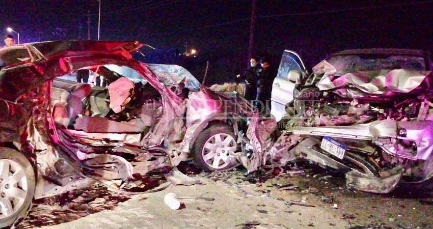 Encontronazo vehicular deja 3 lesionados; uno de gravedad