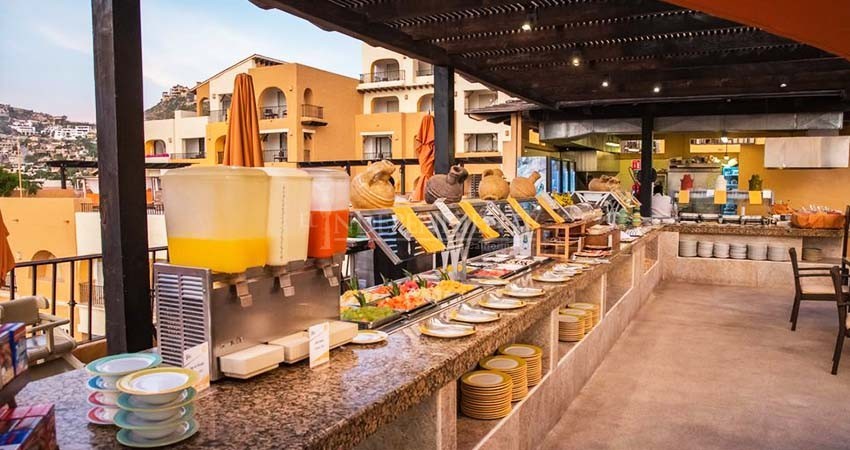 Casi 2 mil empleos se han perdido en la industria restaurantera en Los Cabos