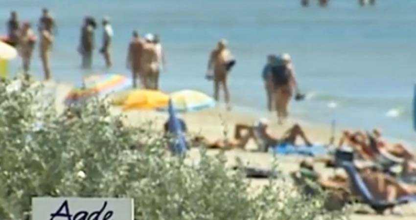 Piden a nudistas que al menos usen cubrebocas