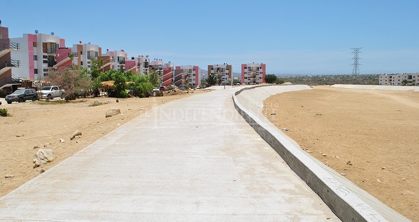 Analizan si el daño que hubo en obra de protección en Puerto Nuevo se debió a la constructora o proyecto estructural 