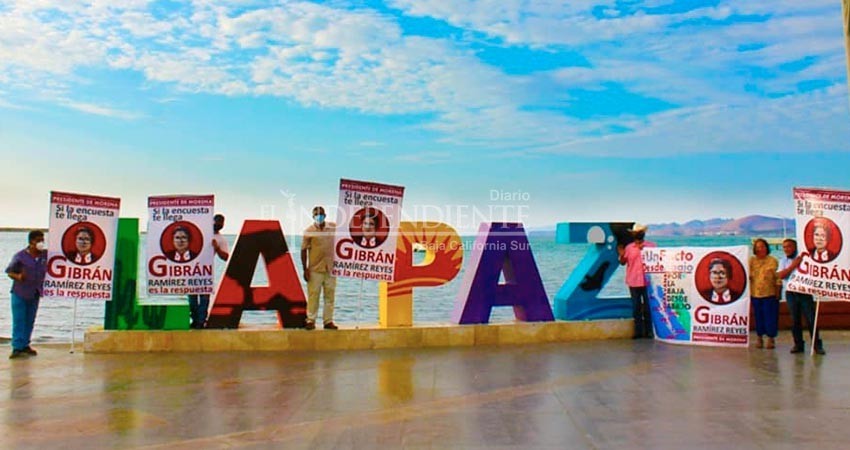 Mediante caravana, morenistas apoyan a Gibrán Ramírez hacia la presidencia del partido