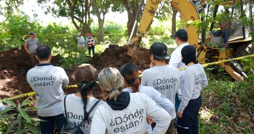 Aumentan los hallazgos de restos en fosas clandestinas