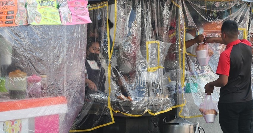 Descarta AMLO regresar al cierre de comercios por pandemia