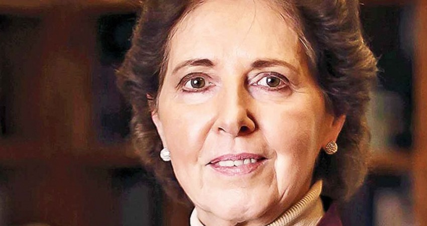 Inhabilitan a exsecretaria de Cultura, María Cristina García Cepeda