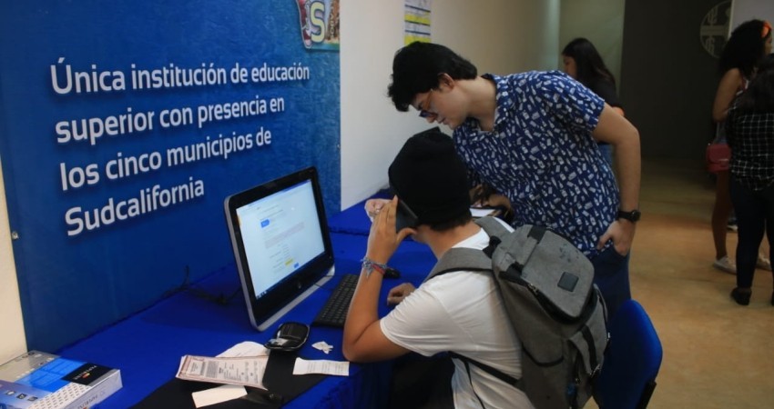 En apoyo a sus estudiantes, UABCS abre convocatoria de becas para la exención de pago del próximo semestre