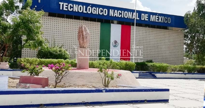 Alumnos y exlumnos Tec La Paz brindan apoyo a maestra de la institución