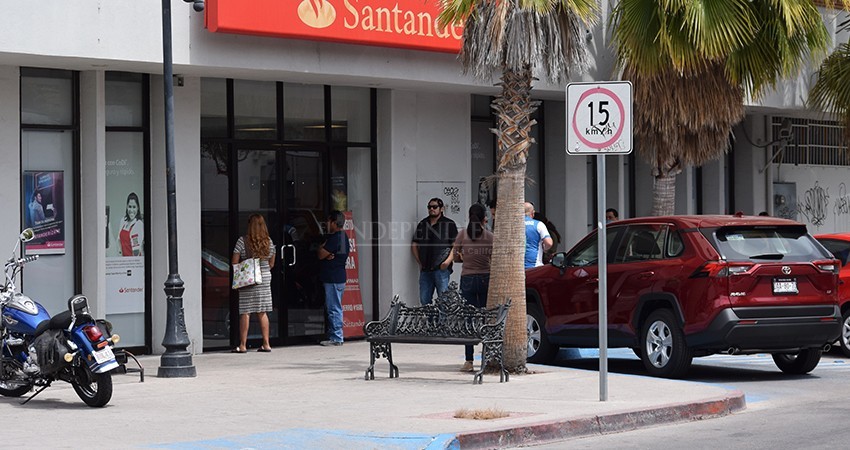 Reforzarán vigilancia en bancos y comercios del centro de La Paz