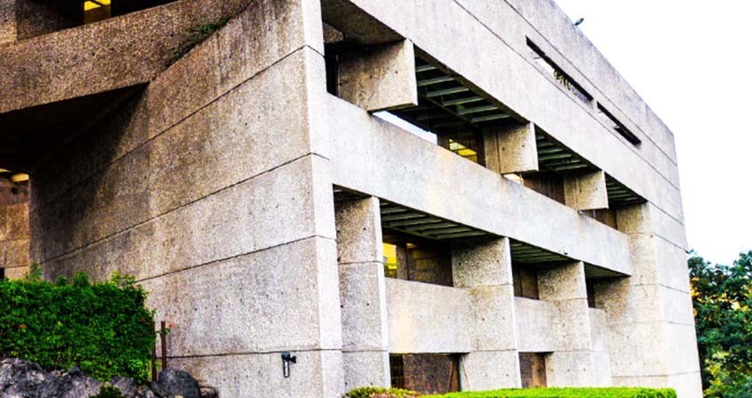 México, país refugio por excelencia / Elena Poniatowska