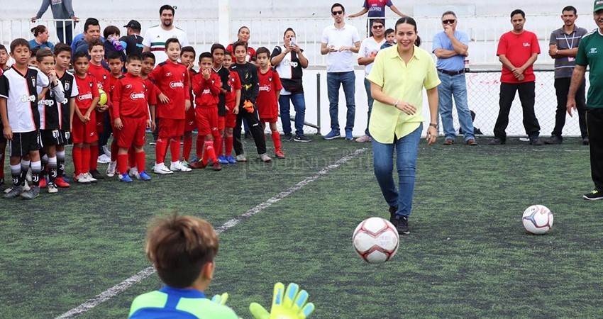 6 áreas deportivas en La Paz se rehabilitan con recursos ahorrados por la dip. Quiroga Romero