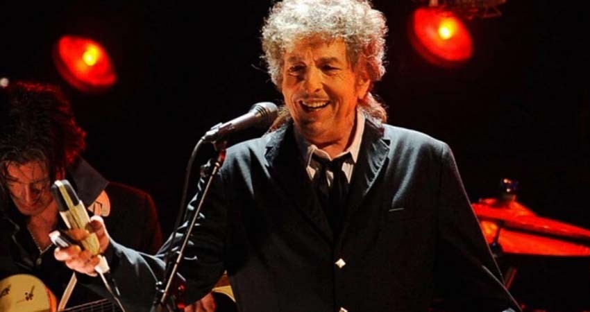 Universal Music adquirirá discografía de Bob Dylan