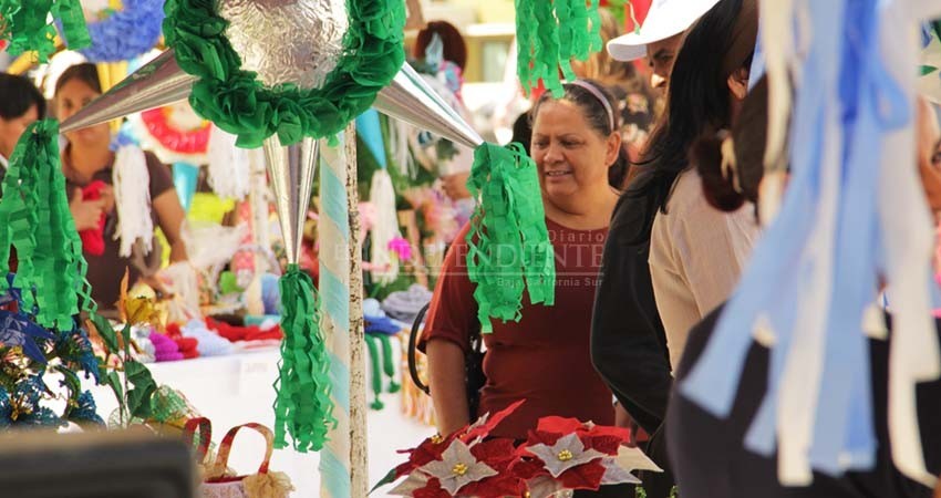 Tianguis navideño fue suspendido por rebrote de COVID en la zona centro