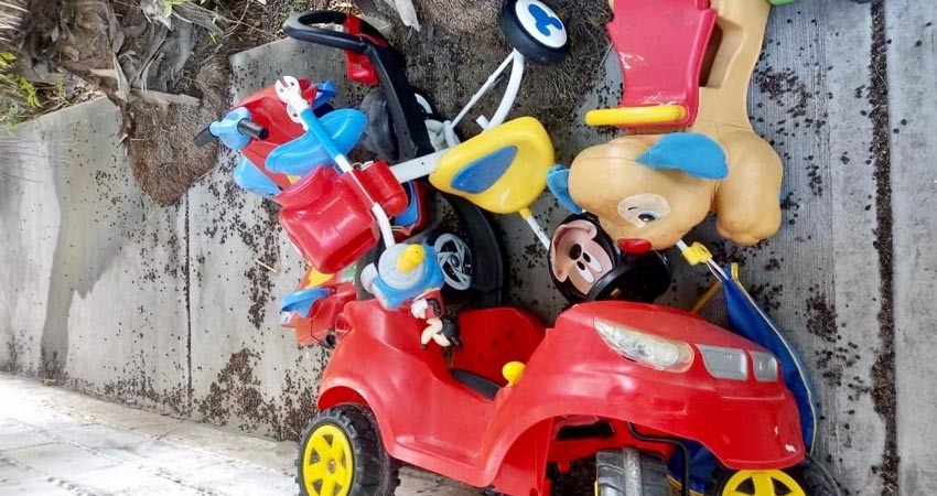 Policía localiza y resguarda juguetes encontrados en colonia Fovissste de La Paz