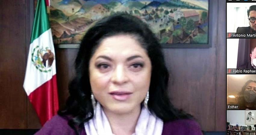 Alejandra Frausto se disculpa con colectivos por ‘chatgate’