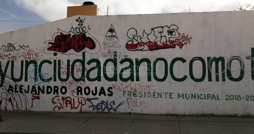 No hay orden en pinta de bardas con propaganda política en Los Cabos