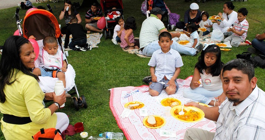 Ante los fallidos llamados para evitar reuniones, piden que al menos sean con protocolos sanitarios