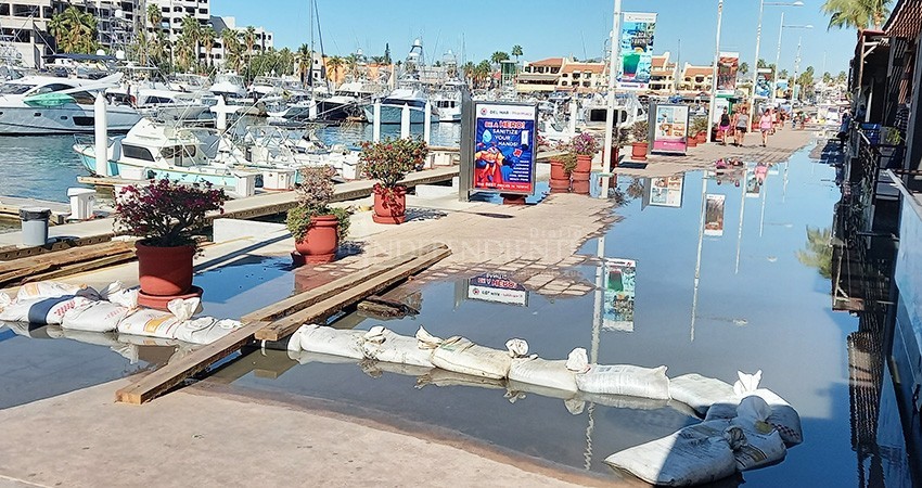 Repercute la imagen turística de Los Cabos el perpetuo derrame de aguas negras