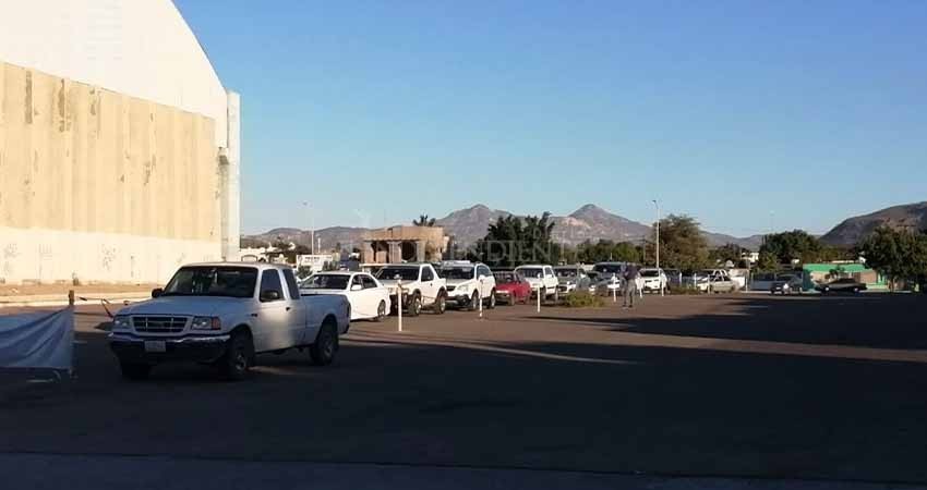 Realizan más de 300 pruebas diarias de Covid19; largas filas en circuitos