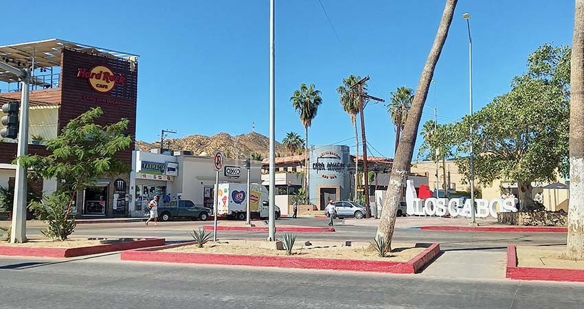 Cabo San Lucas huele mal