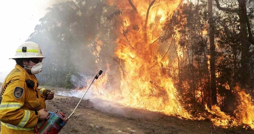 Alerta y evacuaciones en Australia por incendio fuera de control