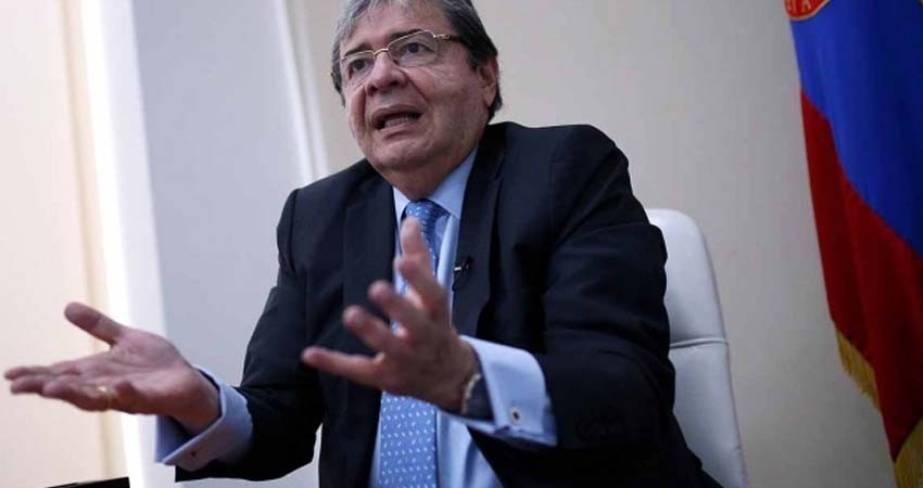 Ministro de Defensa de Colombia, en terapia intensiva por covid-19