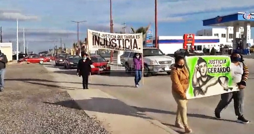 Marchan en Guerrero Negro contra ola de violencia