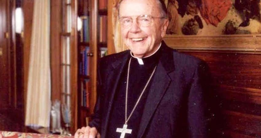 El Vaticano exonera a exobispo de EU de denuncias de abuso sexual