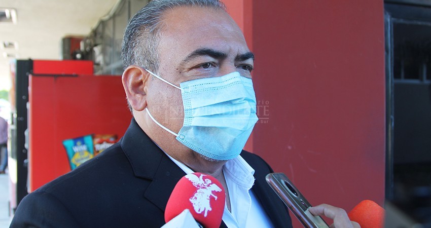 La de Morena se me hace una forma muy burda de hacer la política: “Chaky” Van Wormer