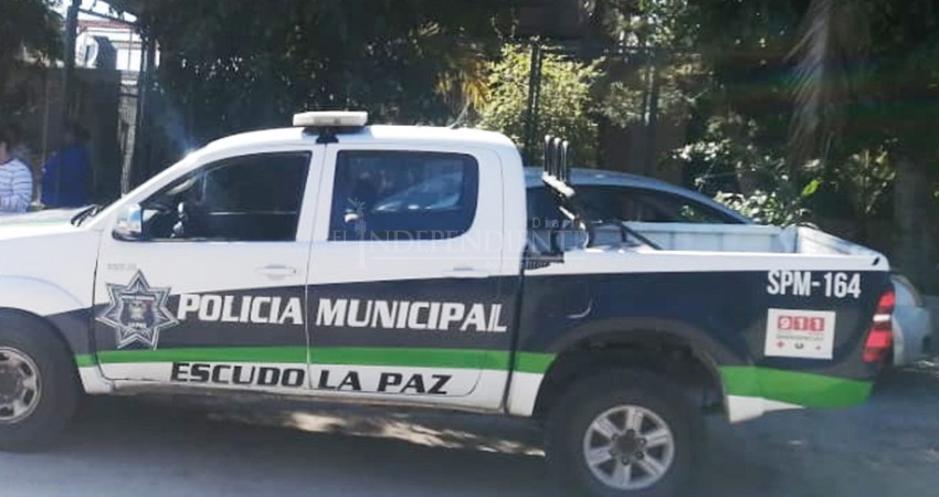 Padre e hijo se enfrentan a golpes e interviene la policía