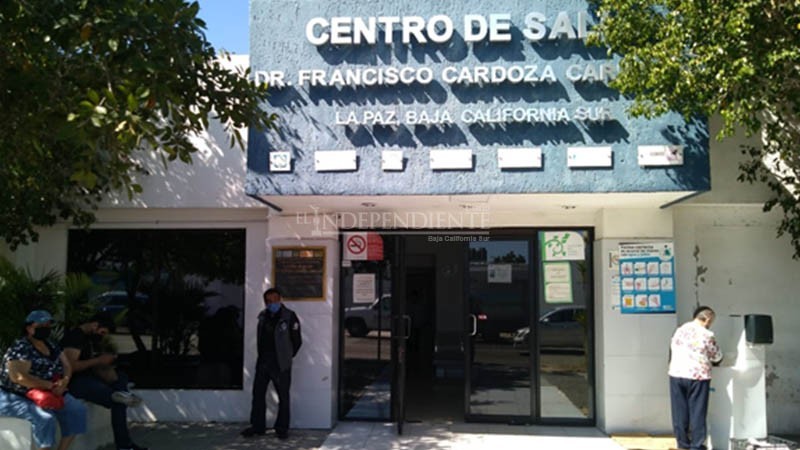 Sin fecha para vacunar al personal del Centro de Salud Urbano