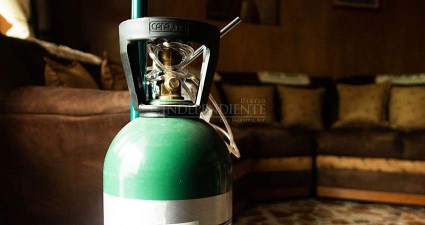 “No hay desabasto”: vigila Profeco que no haya especulación en precios del oxígeno médico