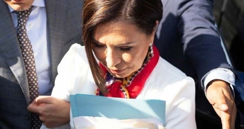 Formaliza Robles decisión de 'revelar' la 'estafa maestra'