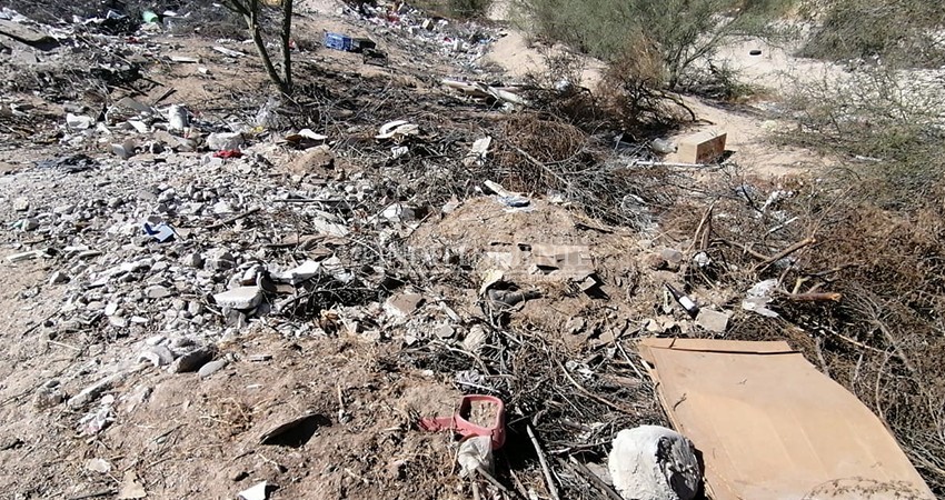 Exigen ciudadanos limpieza en el arroyo de la colonia El Calandrio