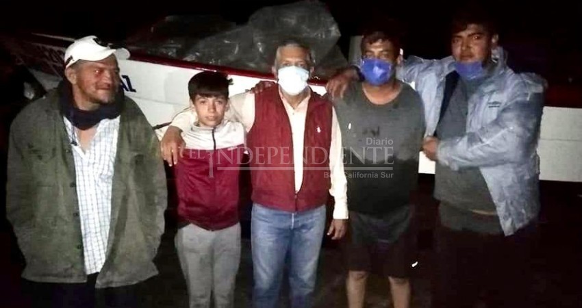 Son rescatados los pescadores paceños perdidos en altamar