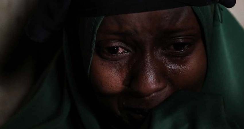 Padres de 317 adolescentes secuestradas en Nigeria siguen sin noticias