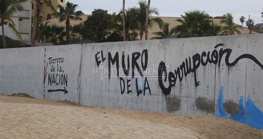 Con música y baile piden que se derrumbe el muro de Costa azul