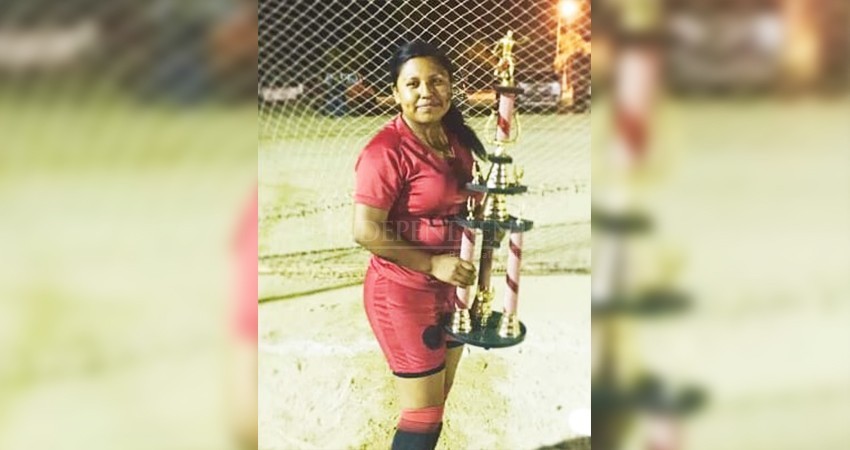 Familiares piden ayuda para localizar a joven desaparecida