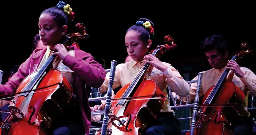 SEP desconoce a la orquesta Esperanza Azteca, pero le cobra impuestos