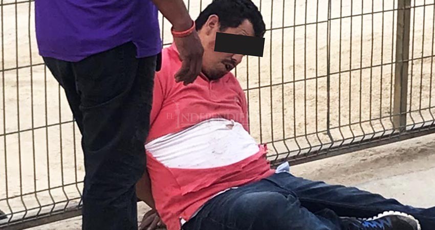 Frustran asalto a Uber y dan golpiza a presunto ladrón 