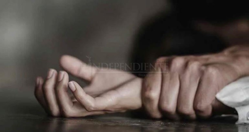 Abusó sexualmente de su hijastra adolescente