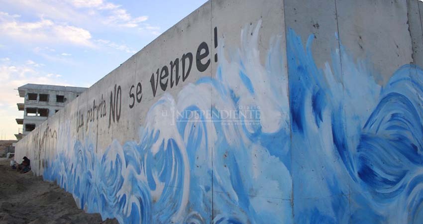 Mediante arte y cultura en el muro de Costa Azul, persiste la sociedad en derribarlo