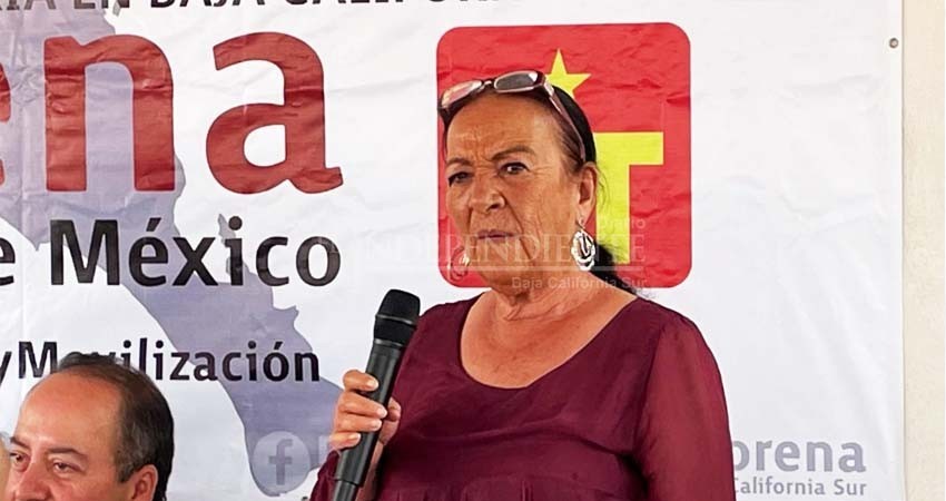 Llama Lucia Trasviña a Mendoza Davis gobernador espurio