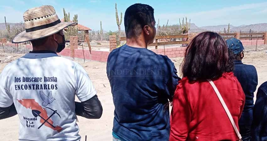 Colectivos de búsqueda hallan restos humanos en un pozo cercano a La Paz