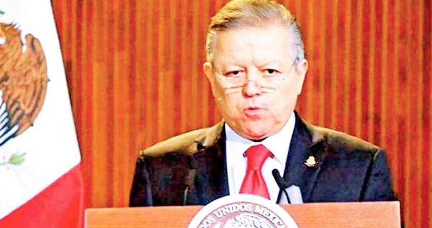 Defiende Zaldívar a jueces federales