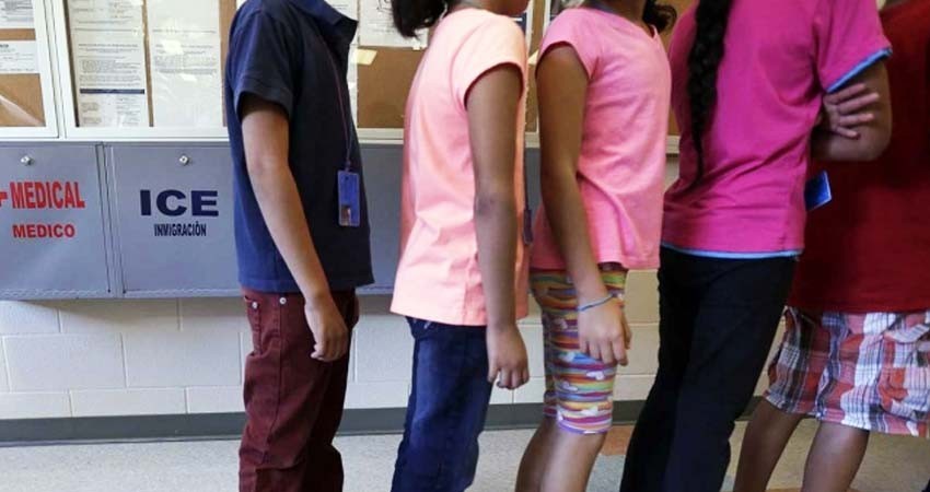 Centro de convenciones alojará a niños migrantes en EU, por falta de cupo