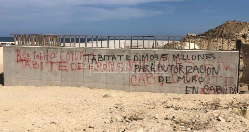 Tabita Rodríguez presionó para otorgar licencia de construcción en Costa Azul