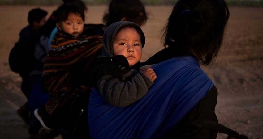 EU retiene a más de 5 mil migrantes menores no acompañados