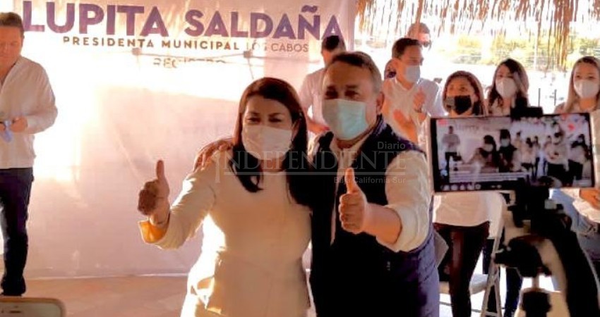 Se registra Lupita Saldaña como candidata a la alcaldía de Los Cabos