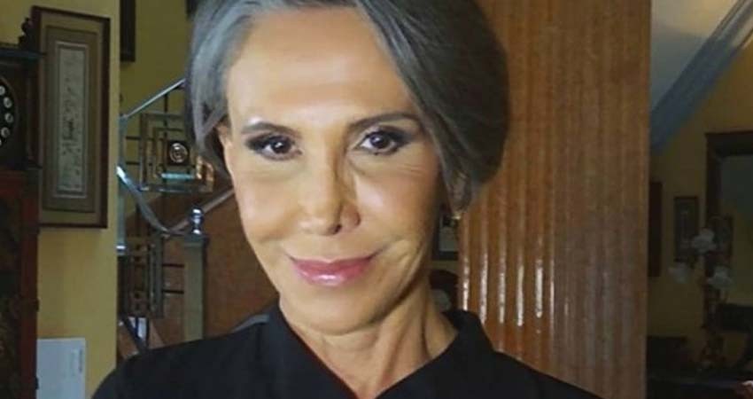 Florinda Meza presume foto esperando por la vacuna